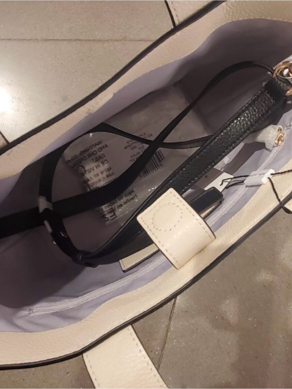 NWT Marc Jacobs Signature Marshmallow Color Tote with Adjustable Crossbody Strap - Picture 5 of 5